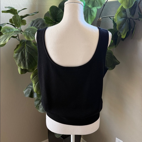 St. John Black Lightweight sweater like Tank Top - Picture 2 of 5